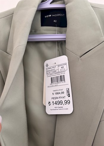 LC Waikiki Bej Kuşaklı Uzun Kadın Blazer Ceket