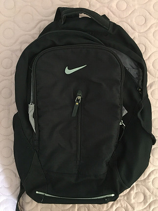 nike sırt çanta