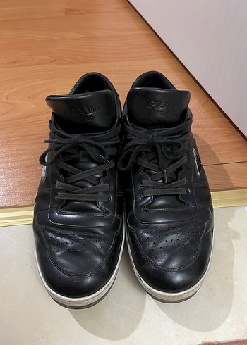 Prada 100 Orjinal Prada Siyah Deri Sneaker