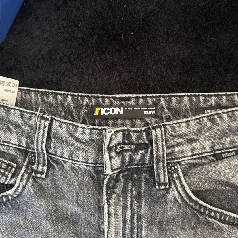Yıkamalı Açık Gri Denim Jean — görsel 3/7