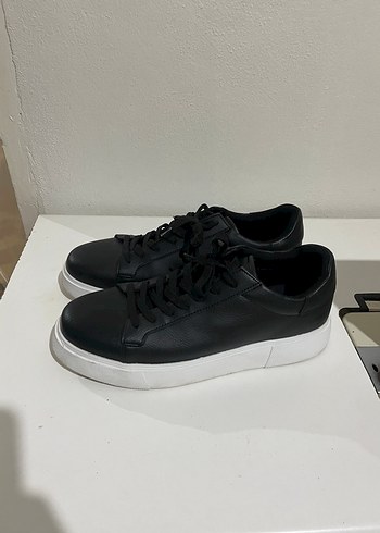 LC Waikiki Siyah Minimal Sneaker