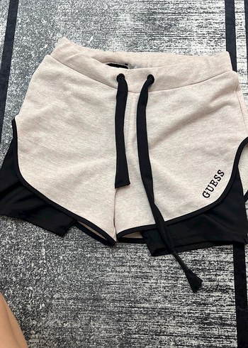 Guess Siyah Beyaz Sortlu Spor Sort