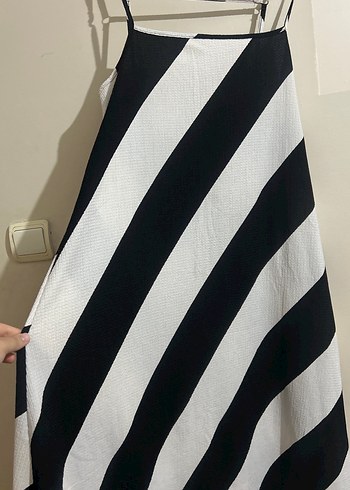 Çizgili Askılı Uzun Elbise - Görsel 2