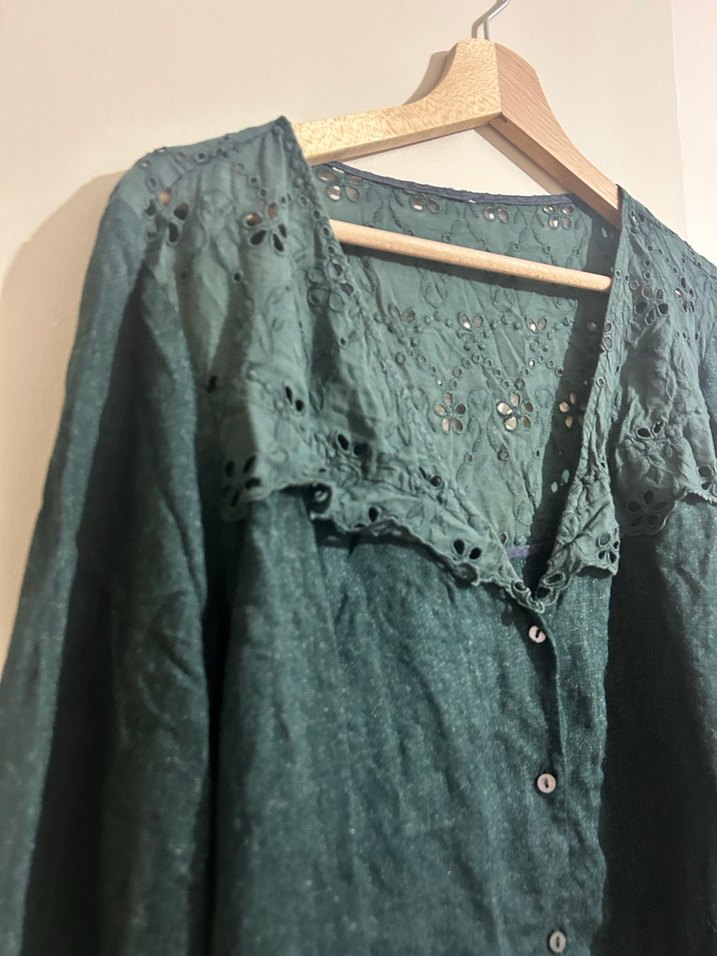 Düğmeli Koyu Yeşil Keten Kadın Gömlek - Görsel 2