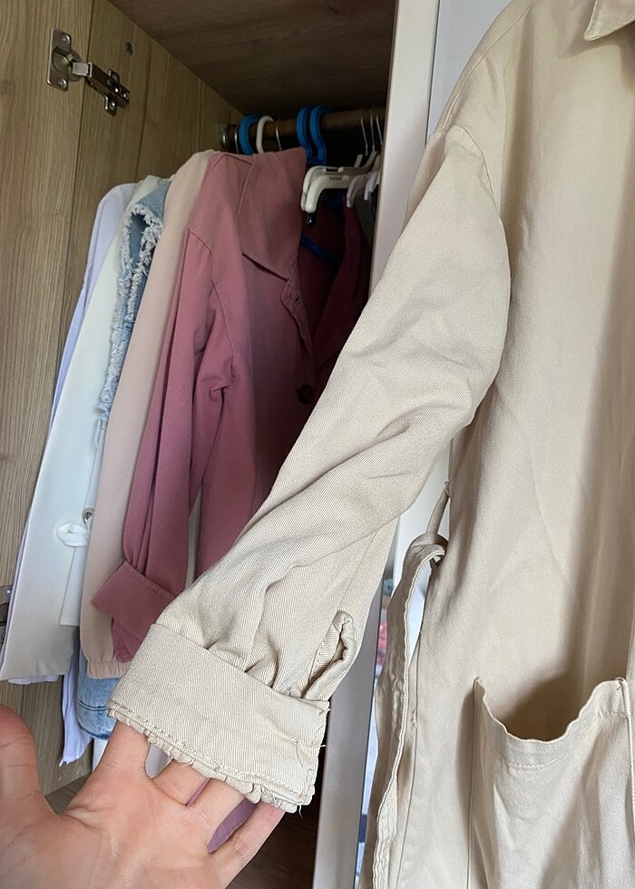 Krem bej ceket kuşaklı - Görsel 3