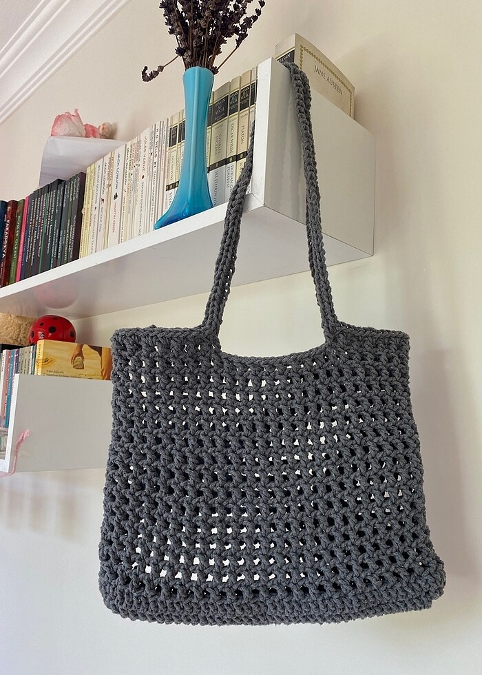 Delikli örgü çanta - Görsel 2