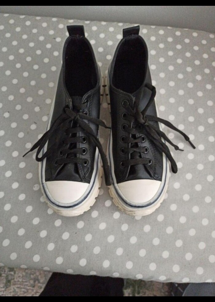 Spor ayakkabı hiç birkusuru yok tam kalıp - Görsel 3