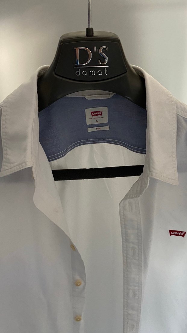 Levi's Beyaz Klasik Gömlek — görsel 2/3