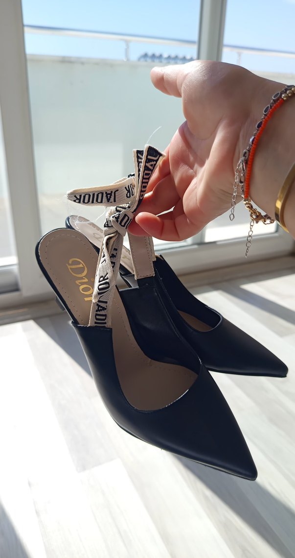 Dior Siyah Sivri Burunlu Şık Topuklu Ayakkabı — görsel 3/6