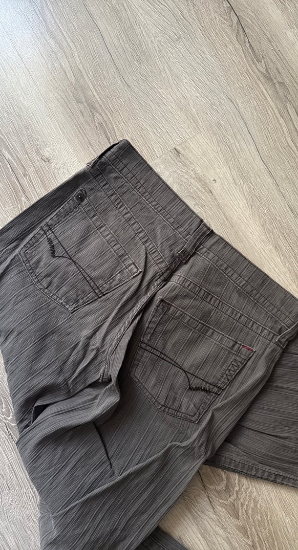 Düşük bek koyu gri Düz Kesim Pantolon — görsel 3/6