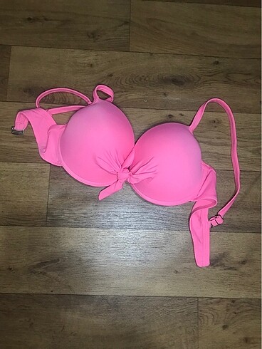 Penti dolgulu bikini üstü