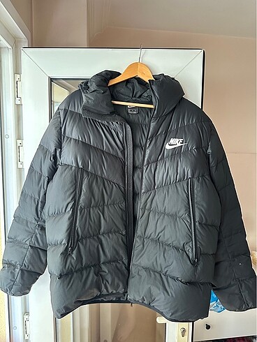 nike kaz tüyü mont