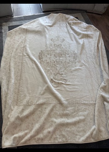 Nakışlı  Yatak Örtüsü - Görsel 2