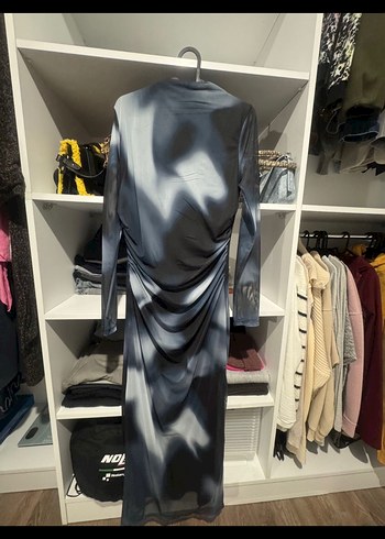 Uzun Kollu Yüksek Yakalı Kadın Elbise - Görsel 3