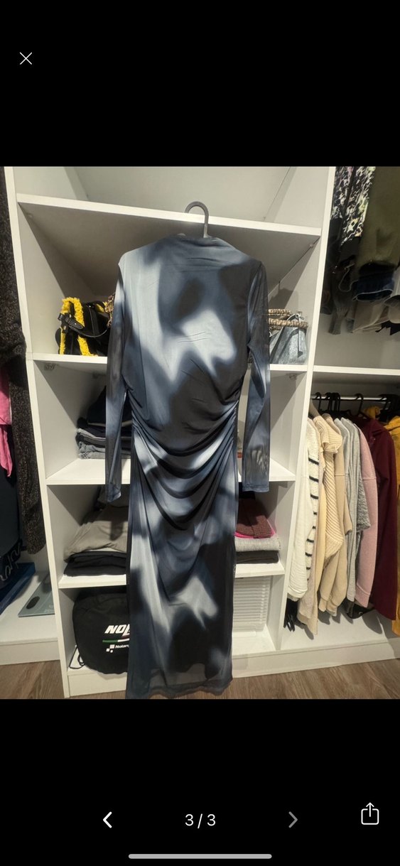 Uzun Kollu Yüksek Yakalı Kadın Elbise - Görsel 3