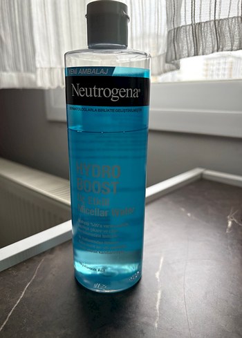 Neutrogena Hydro Boost Micellar Water