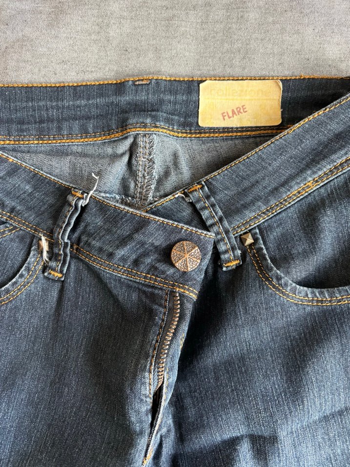 Koyu Mavi Flare Jeans — görsel 4/5