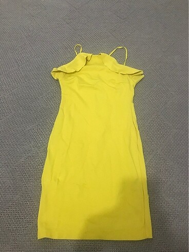 Zara Zara sarı elbise
