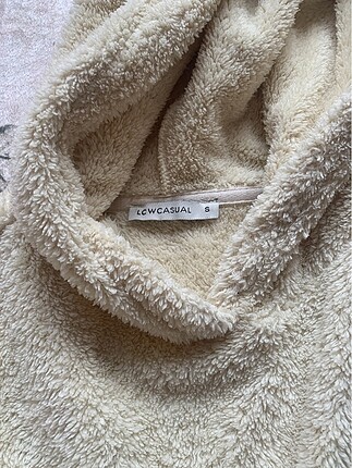 Peluş kapüşonlu sweatshirt