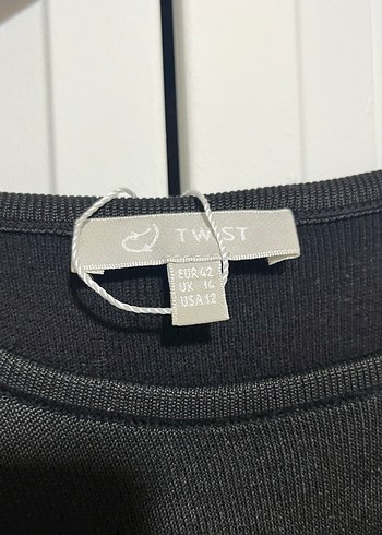 Siyah Kısa Kollu twist elbise - Görsel 3