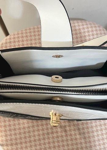 Zebra Desenli Tokalı Kadın Deri Çanta - Görsel 5