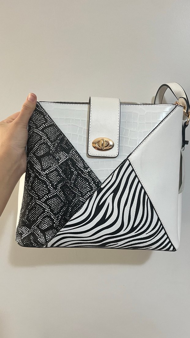 Zebra Desenli Tokalı Kadın Deri Çanta - Görsel 2