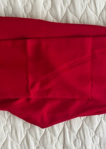 Kırmızı tayt - Görsel 2