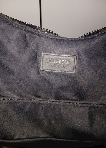 Pull and Bear Pull Bear Siyah Fermuarli Canta