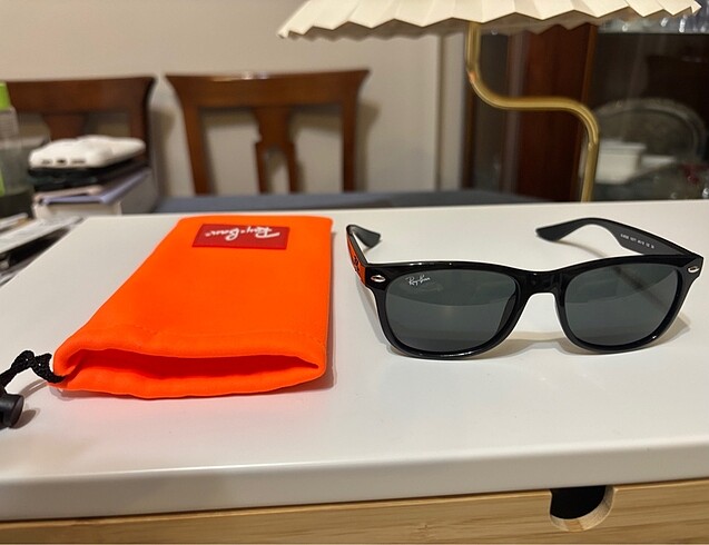 Beden siyah Renk Ray-Ban Junior 9052 Güneş Gözlüğü
