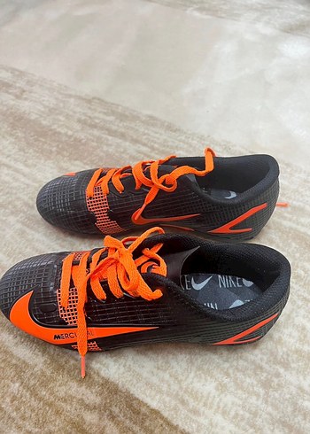 Diğer Nike Siyah Turuncu Futbol Ayakkabisi