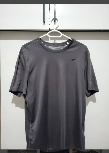 Reebok ürünü