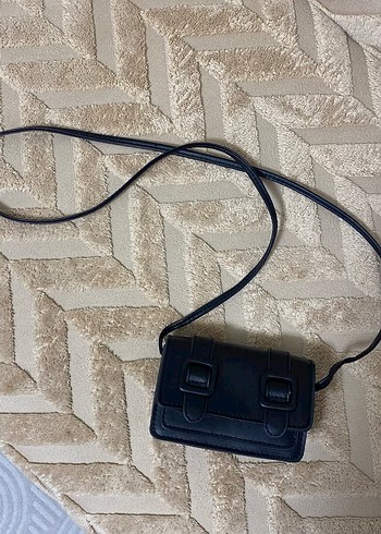 Diğer Minimal Siyah Mini Capraz Canta