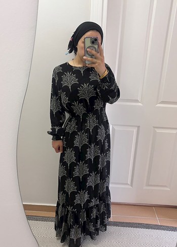 Diğer Siklik Ve Rahatlik Siyah Beyaz Desenli Sifon Uzun Elbise