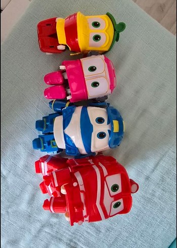  robot trenler oyuncak ve robocar poli