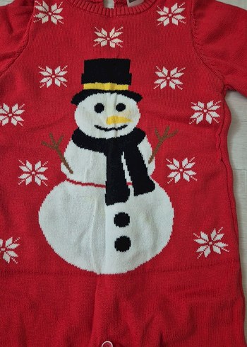 Nakışlı Kırmızı Bebek Örgü Tulumu - Görsel 3