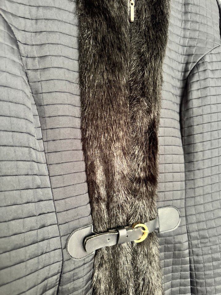 Kürk Detaylı Uzun lacivert Kadın Kaban - Görsel 2