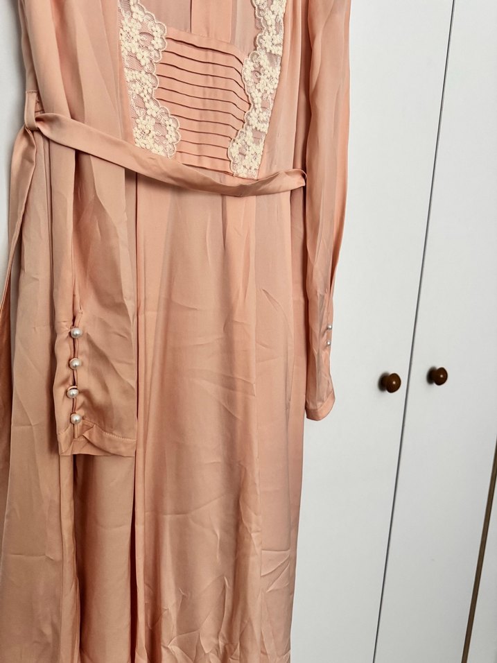 Dantel Detaylı Uzun Kadın Elbise - Görsel 3