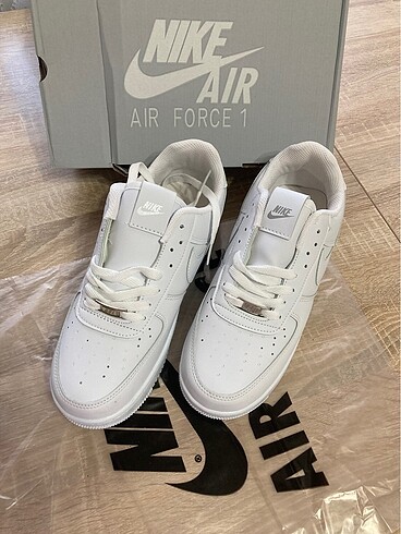 NIKE AIR FORCE