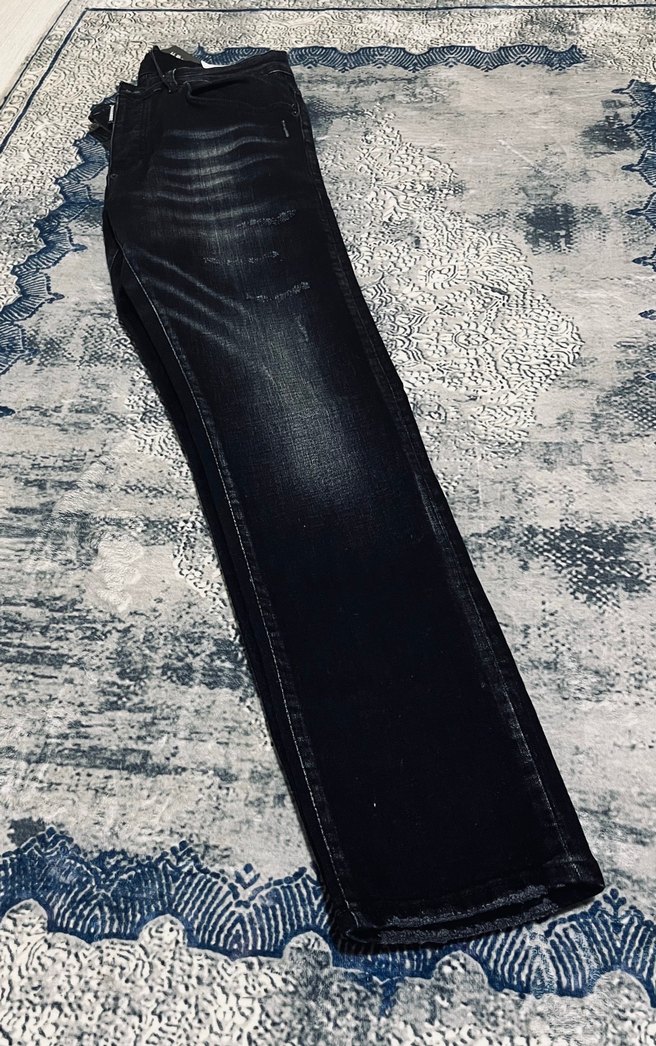 Koyu Siyah Dar Kesim Denim Jean — görsel 2/2