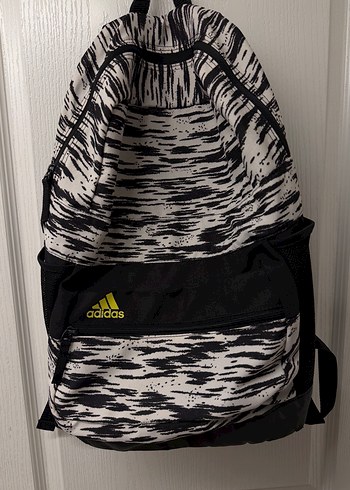 Adidas Siyah Beyaz Desenli Spor Sirt Cantasi