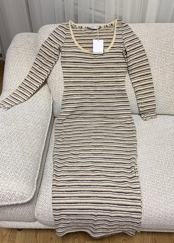 Bershka Ekru Cizgili Uzun Triko Elbise