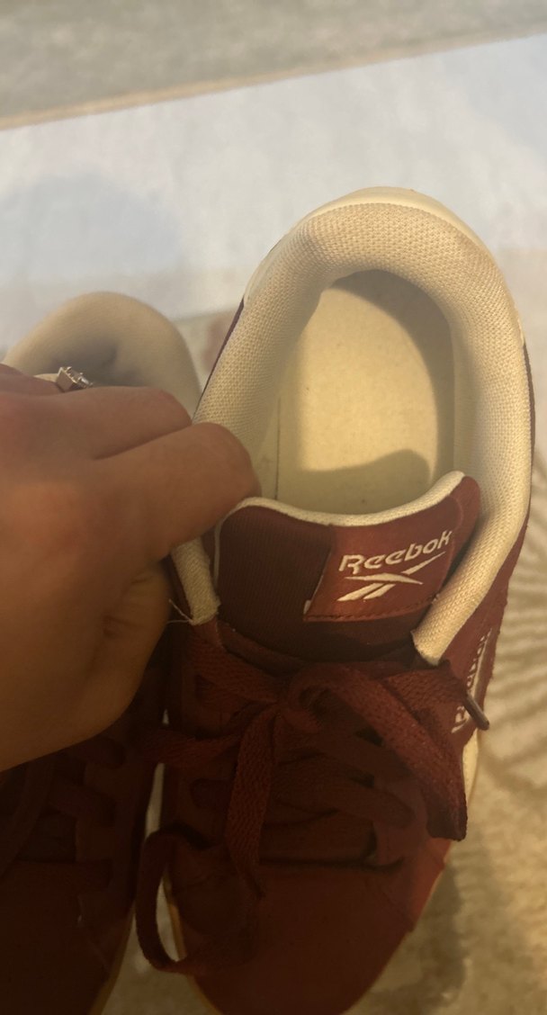 Reebok Bordo Süet Sneaker — görsel 3/6