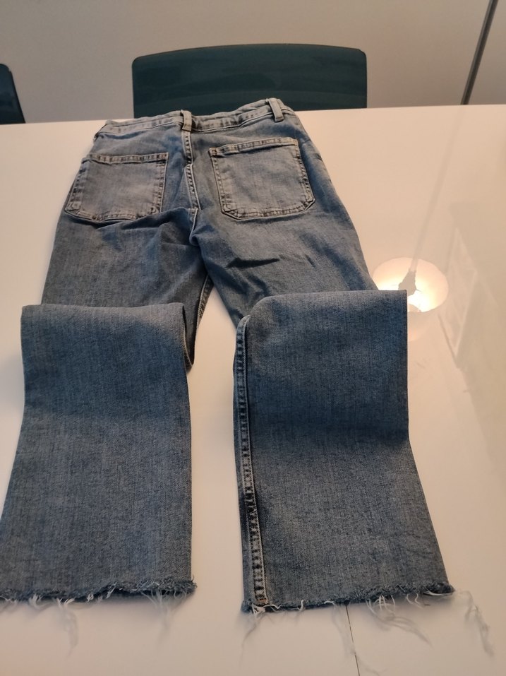 Yüksek Bel Açık Mavi Denim Jean — görsel 4/6