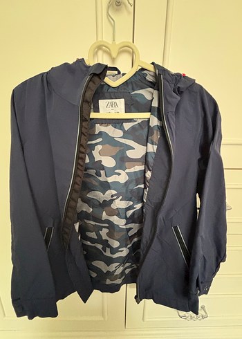 Zara Lacivert Kapusonlu Camo Ceket