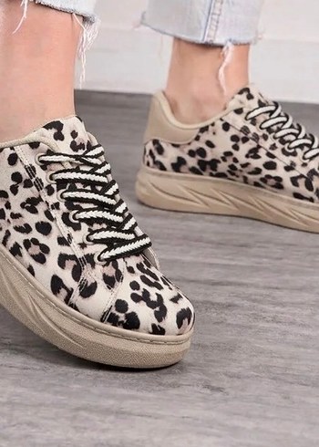 Trendyol & Milla Leopar Desenli Bej Sneaker