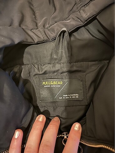 m Beden siyah Renk Pull and Bear Şişme Puffer Mont