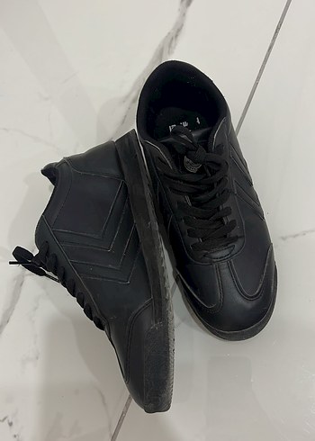 Hummel Siyah Deri Gorunumlu Sik Sneaker