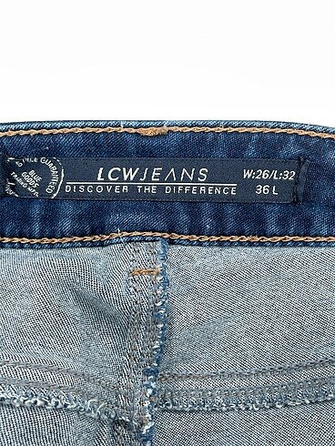 26 Beden çeşitli Renk LC Waikiki Jean / Kot %70 İndirimli.