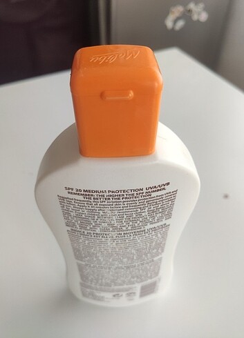 Nivea Güneş koruyucu losyon 