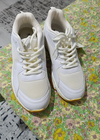 Beyaz snekar Spor Ayakkabı - Görsel 2